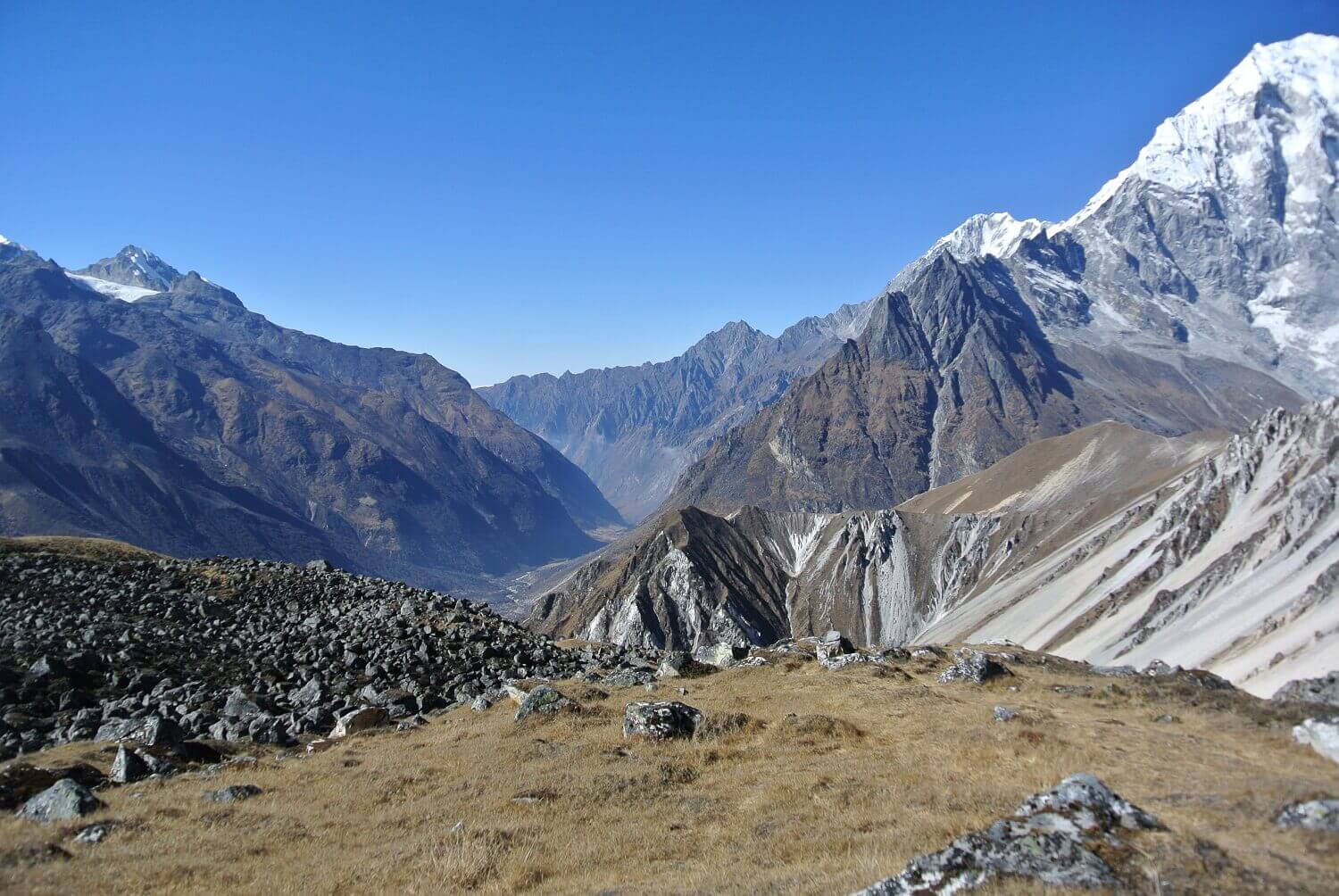 Langtang Tserko Trekking Mountains